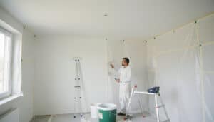 Quelle peinture choisir pour un plafond sans traces